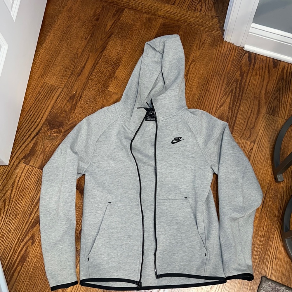 Nike Mens Zip up hoodie